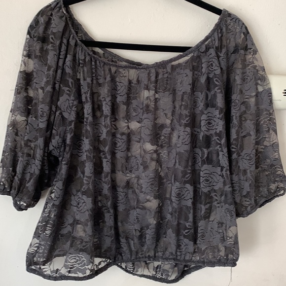Gray Lace Crop Top - Picture 2 of 2